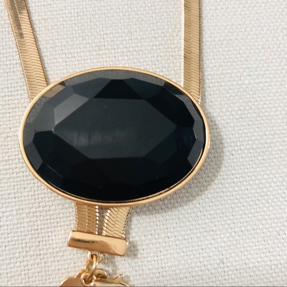 Celina cuff and necklace gold color. - Picture 7 of 8